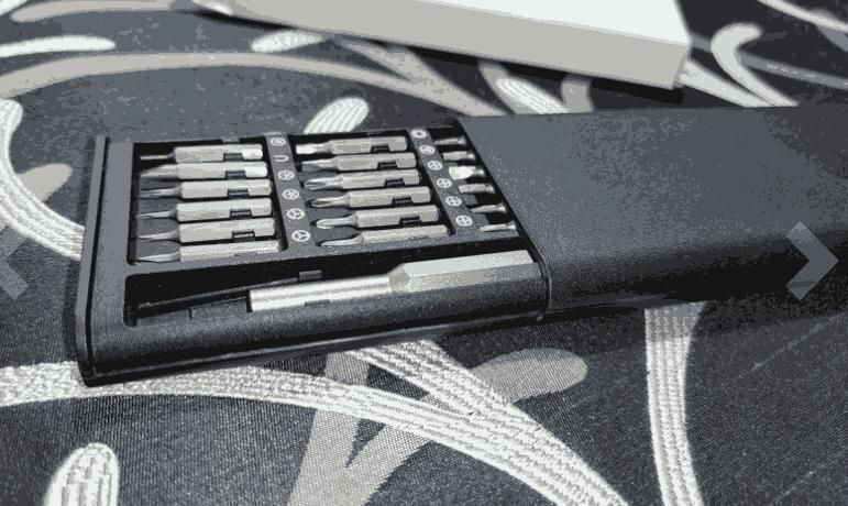 24-Piece Precision Screwdriver Set - Magnetic Tips, Aluminium Tool Kit